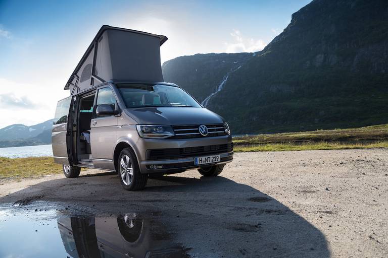  Wer Platz für mehr als zwei oder drei Kinder braucht, ist schnell beim Campervan-Segment angelangt - aber es muss nicht gleich ein hochpreisiger VW California sein.