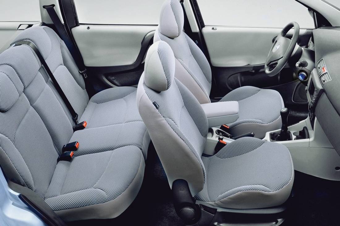 fiat-stilo-seats