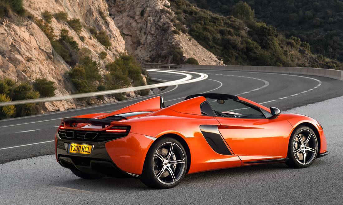 2n7ssb7a5ByFsY6vDaxbwb-d86023908ab552f1aa44de653ab40198-mclaren-650s-spider-side-1100
