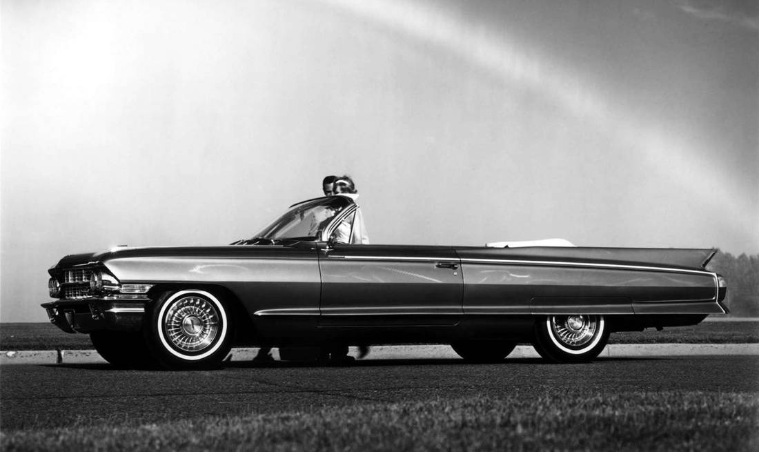 cadillac-eldorado-cabrio-black-side