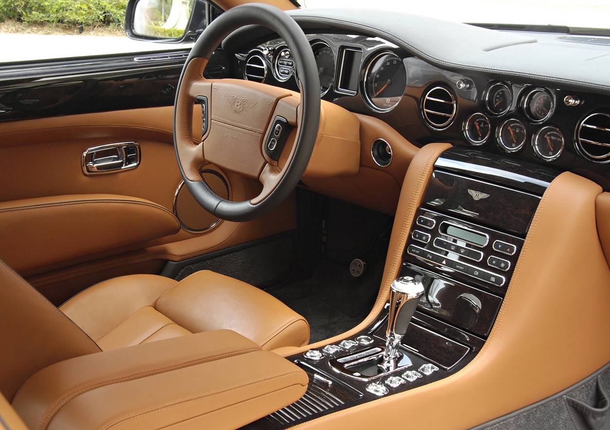 bentley-brooklands-interior