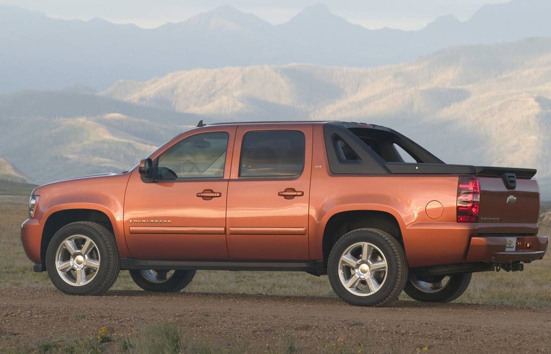 2oFjmVugcGPliH1RBYfO0b-323cf1727d604bb67b9d62458c5454ee-chevrolet-avalanche-side-1100