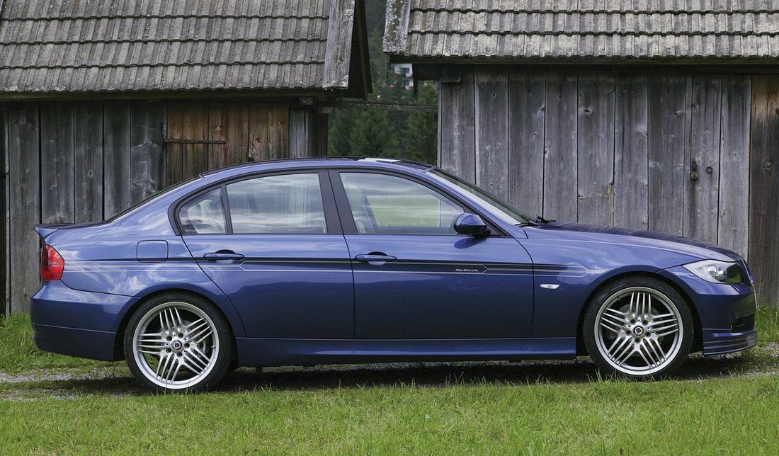 3kz1uBldlEFMwBIwuodBbG-4167a437f9be47475d58b58814dda99e-alpina-d3-side-1100