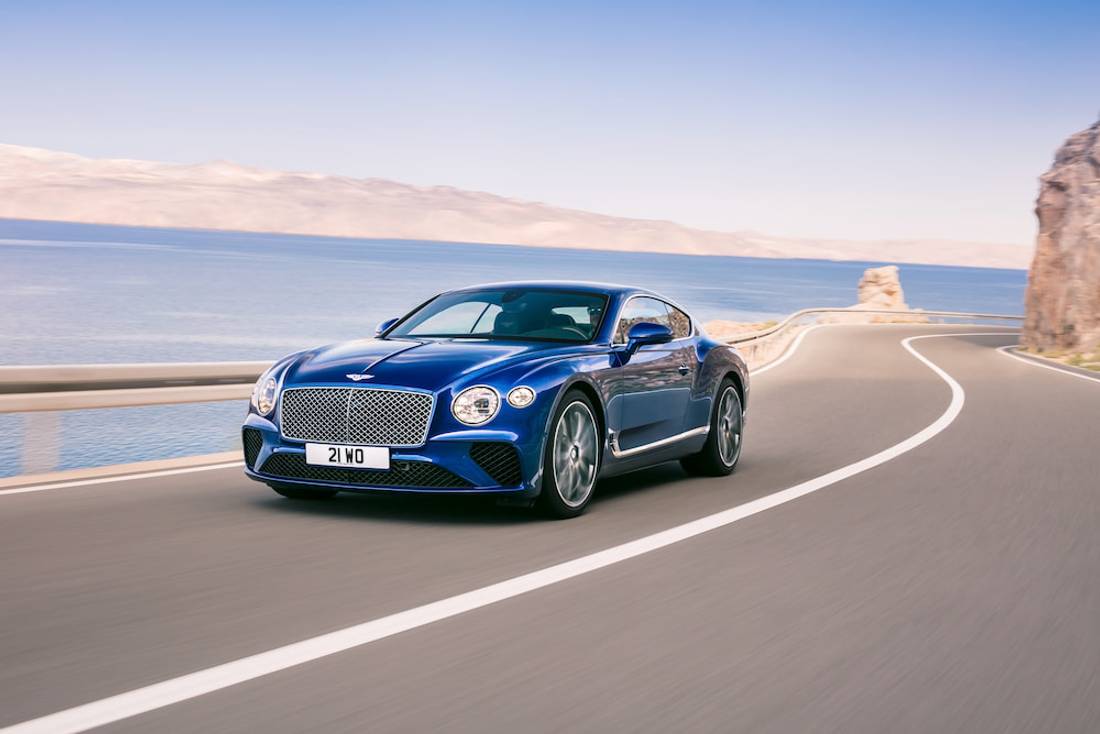 Bentley-continental-GT-frontview.jpg
