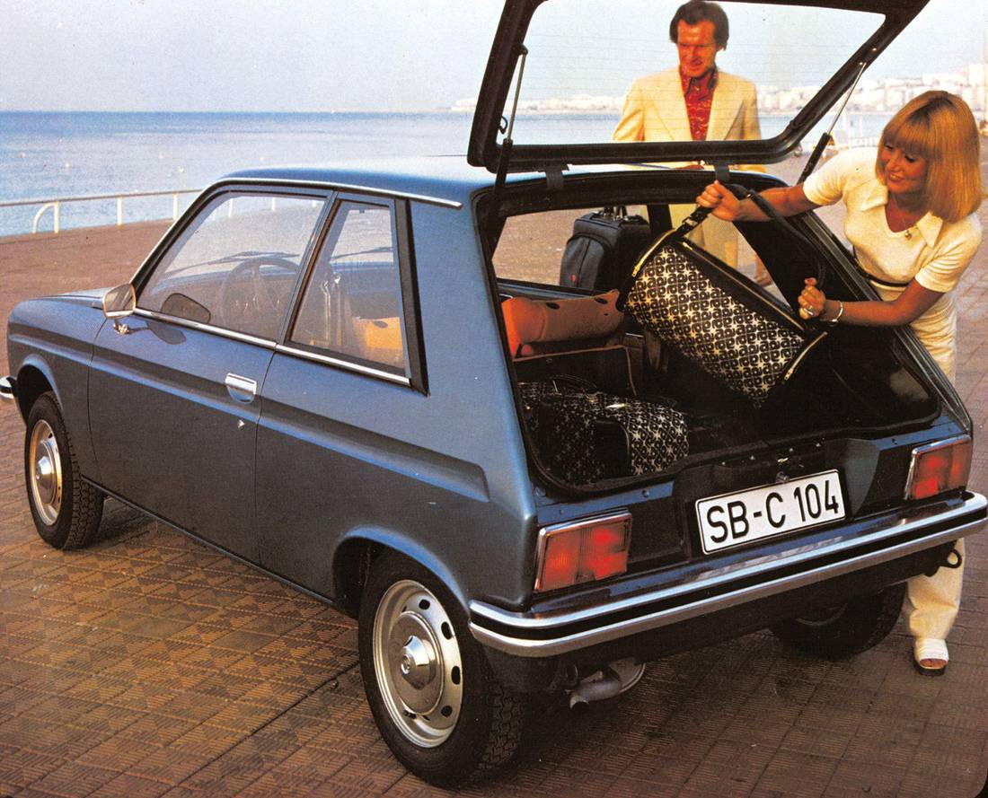 3PL6bXXwvfj5LVO1DNvXB8-3ee98a1ab2cb247d83d67c58fcf258fd-peugeot-104-back-1100