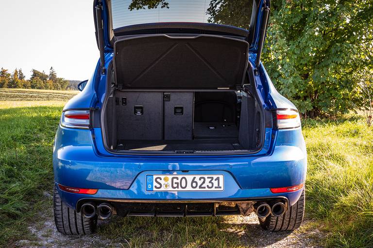 Porsche-Macan-S-Trunk