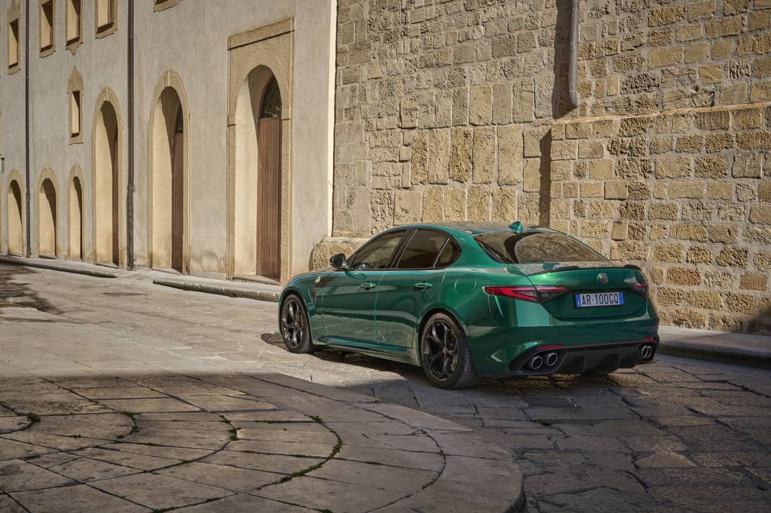 alfa-romeo-giulia-stelvio