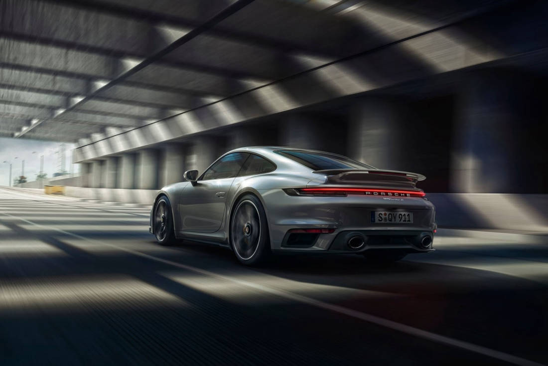 Porsche-911-Turbo-S-Hero
