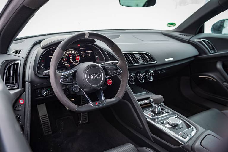 Audi-R8-RWD-2021-Steering