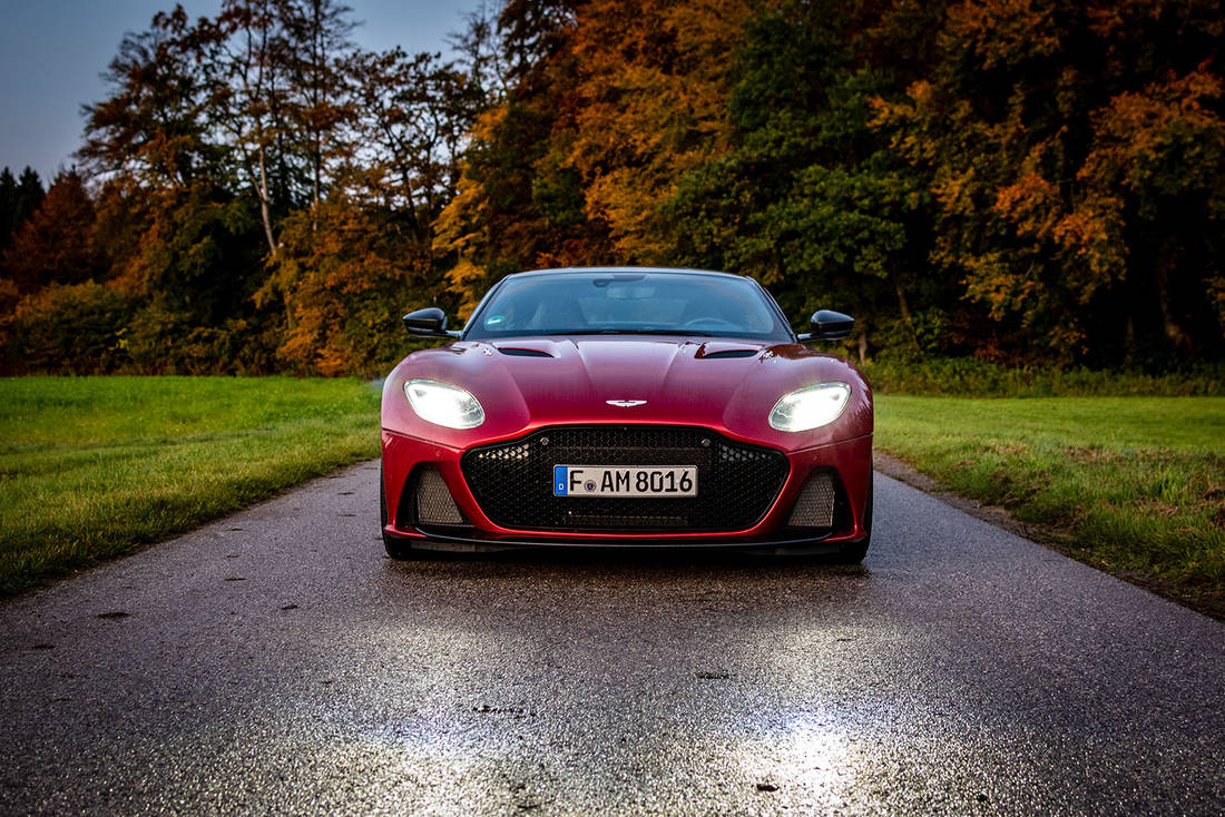 Aston-Martin-DBS-Front