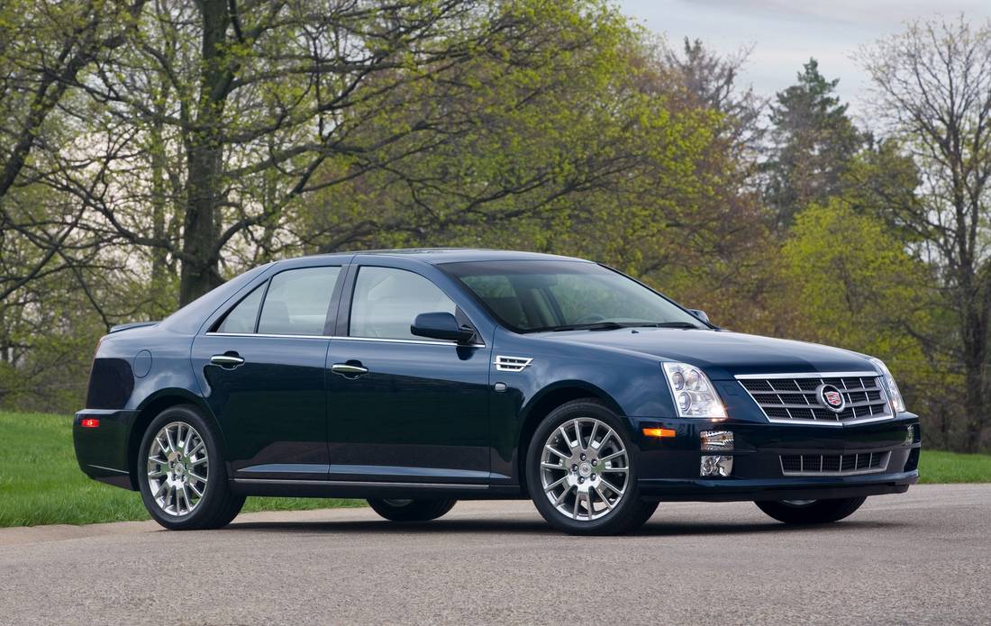 cadillac-sts-side