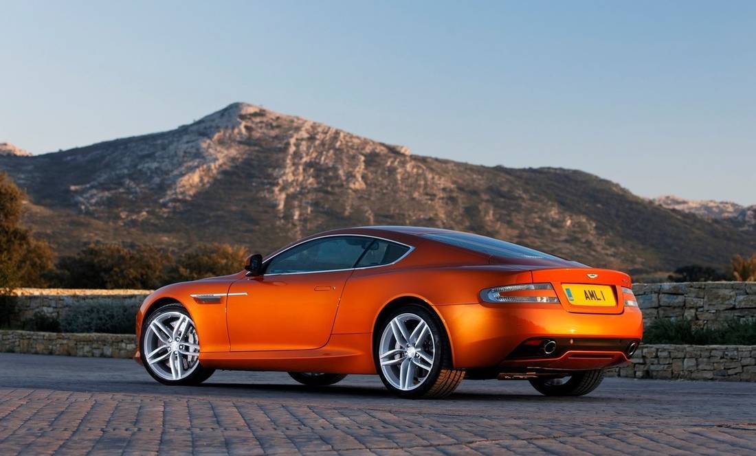 5s1QxWvmjgTA7CGhdvN4Uu-2f0dde033ead71adbd440d43e81f2482-Aston_Martin-Virage-2012-1280-0e-2-1100.jpg