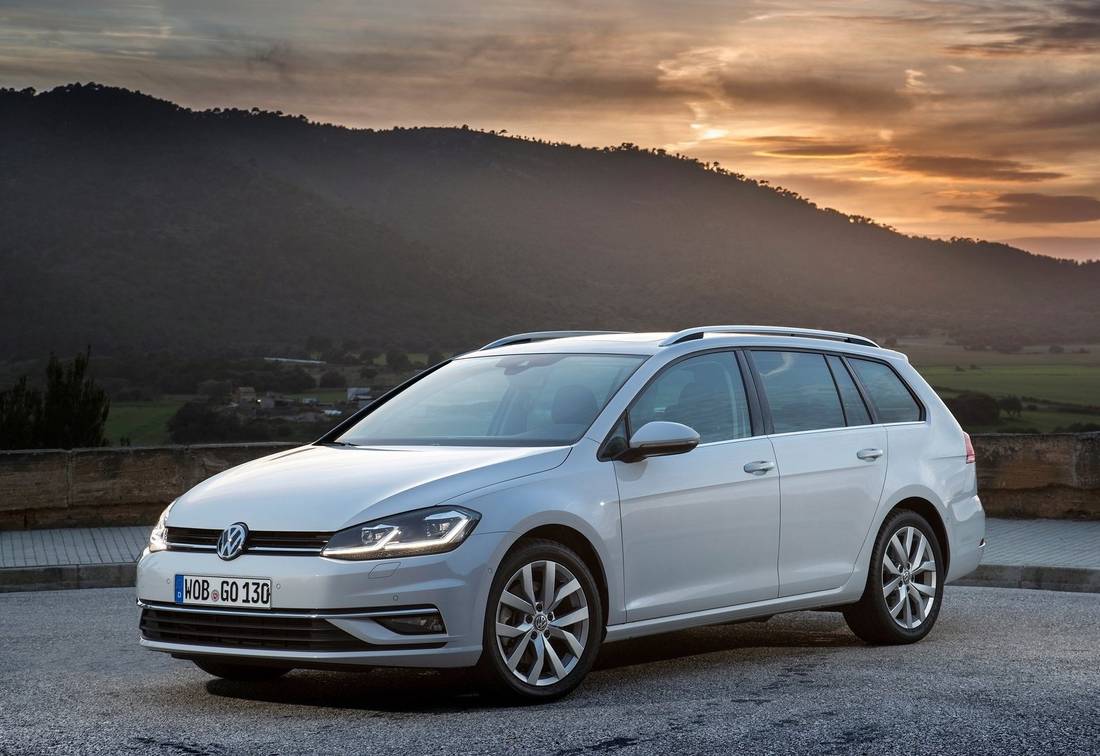 vw-golf-variant-front