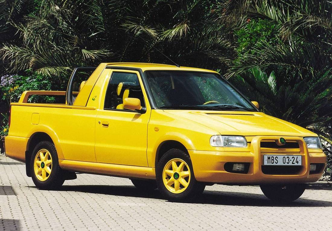 skoda-felicia-fun-pickup-front