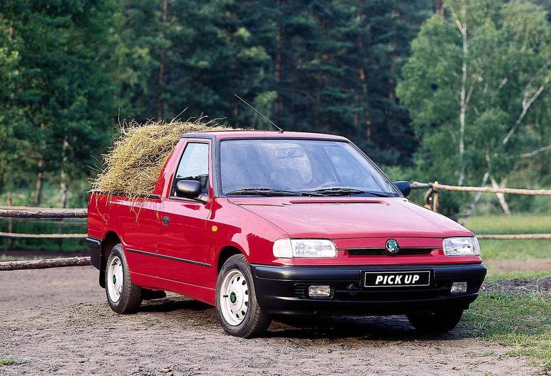 skoda-felicia-pickup-side