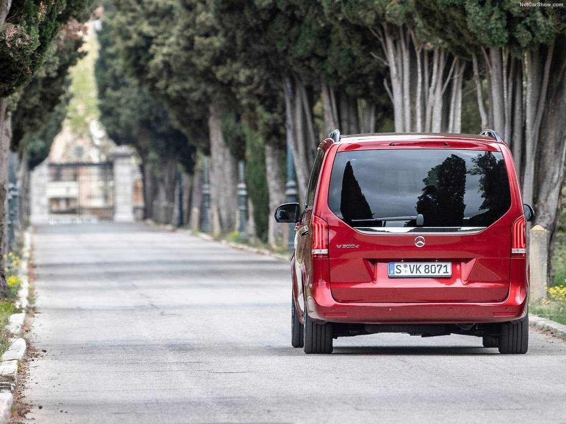 mercedes-benz-classe-v-back