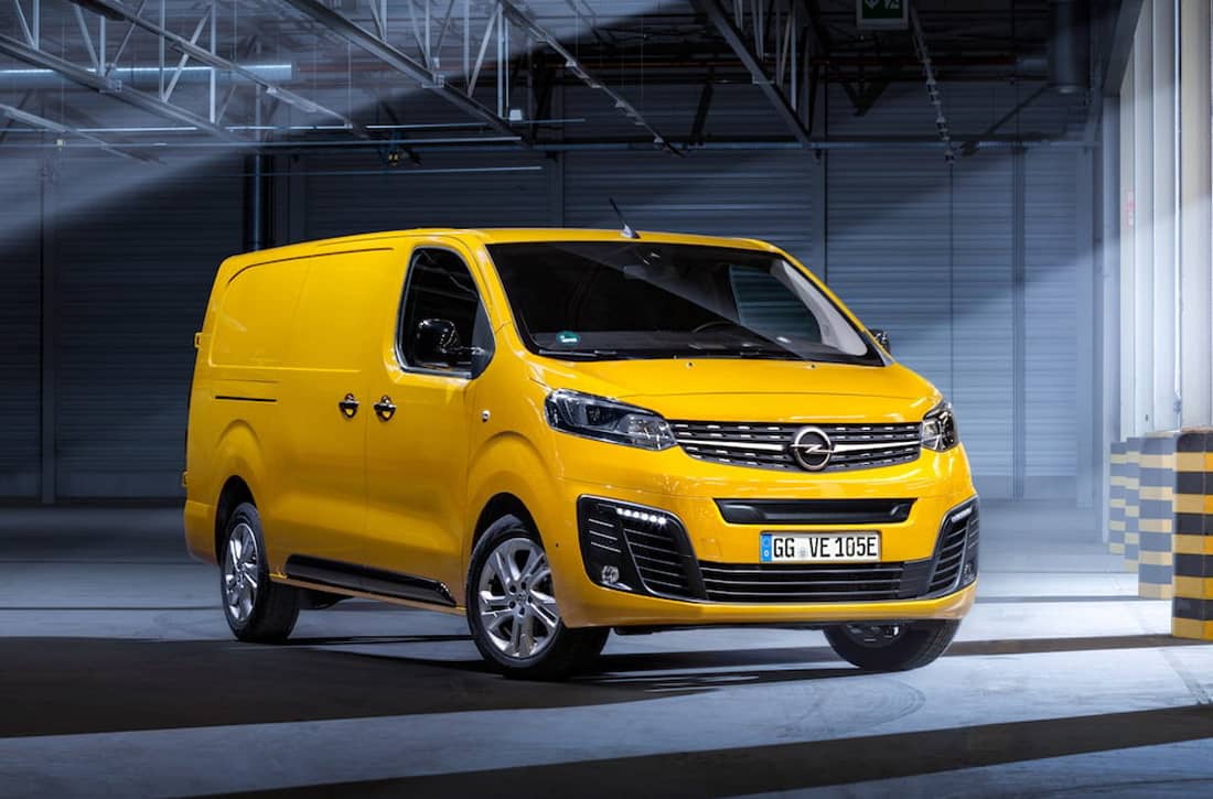 https://www.autoscout24.at/cms-content-assets/51WljwG2RT3NDZuGUMNUAh-8d5d52bed65c41408edcecc2881ec2b8-Opel_Vivaro-e_Cargo-1100.jpg