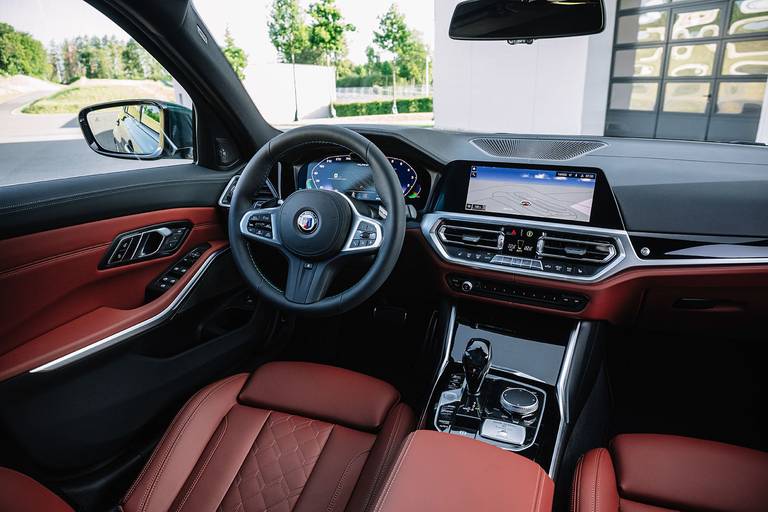 BMW-Alpina-B3-Touring-2020-Interieur2