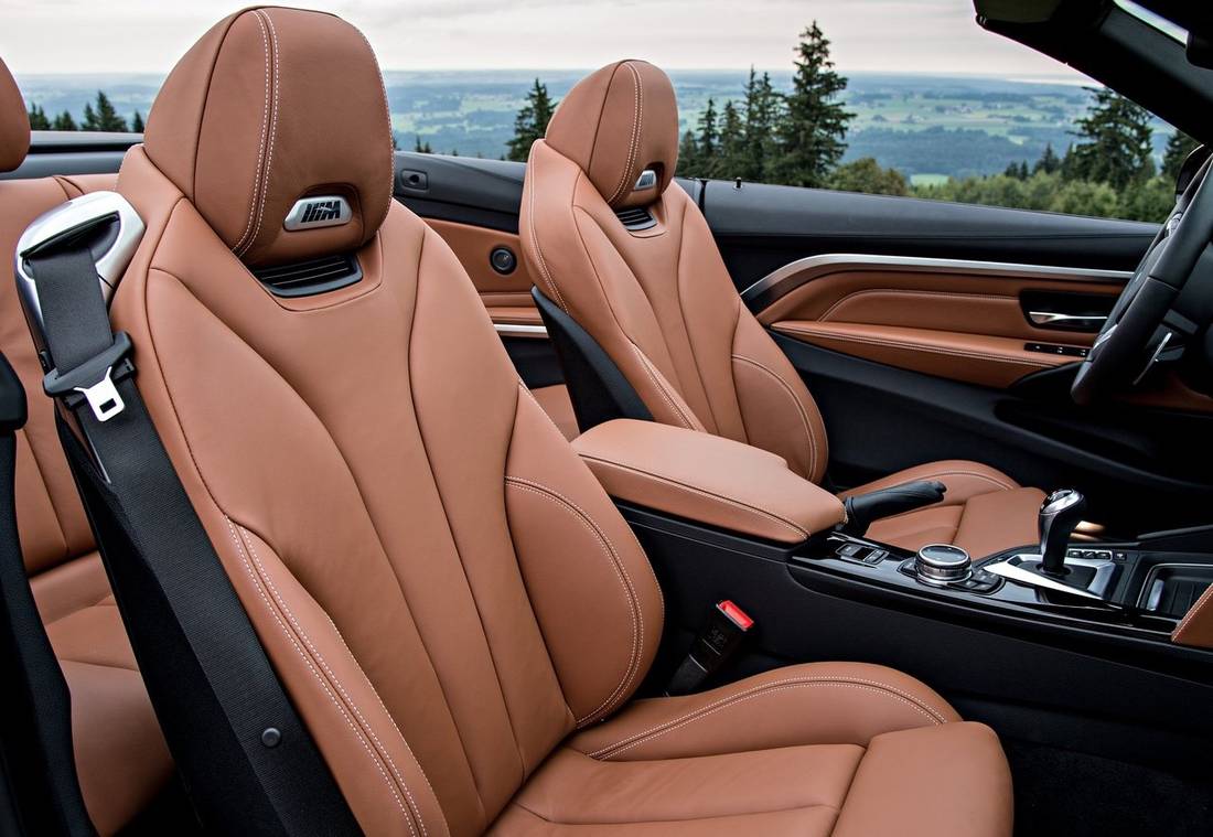 BMW-M4 Convertible-2015 interior 