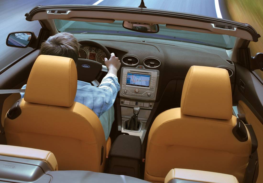 ford-focus-cc-interior