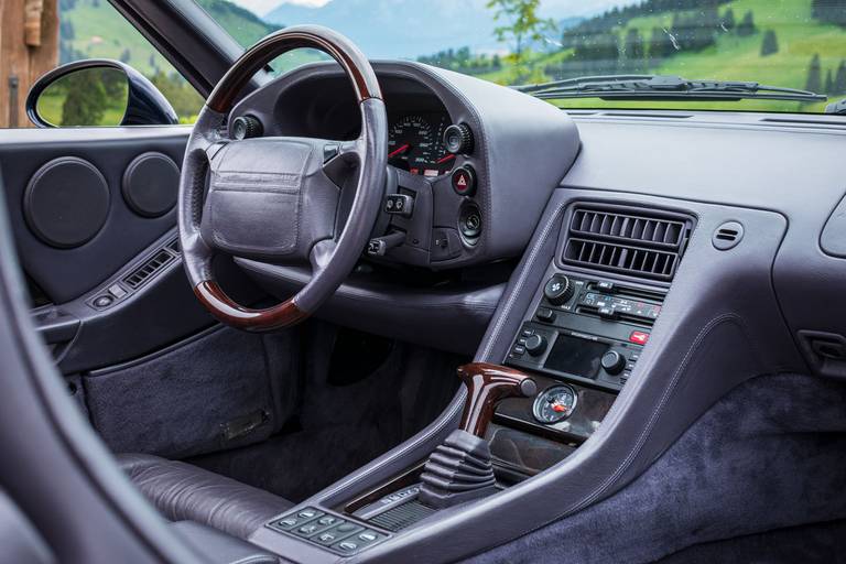 Porsche-928-GTS-Interieur