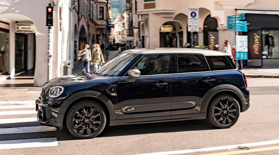 Mini Cooper Countryman Facelift Side