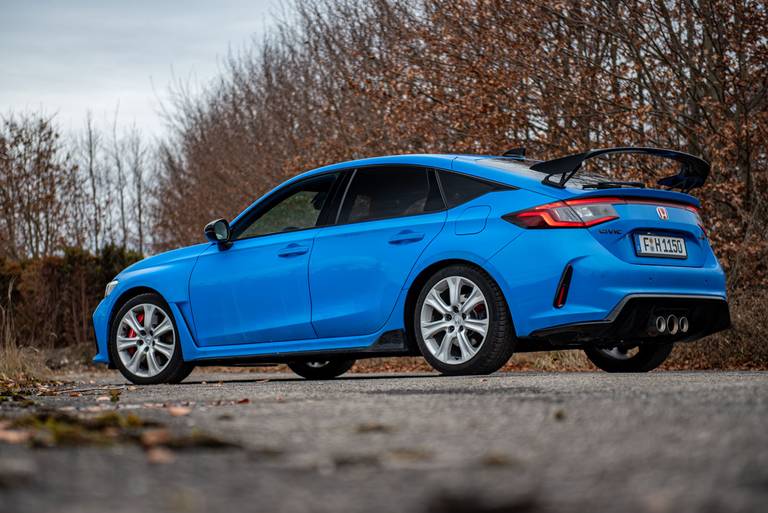 honda-civic-type-r-2024-seite-heckansicht
