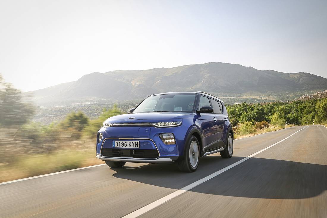 16m81ws8WT77Kj9A8n3zTD-2904ee20b3cc9e437b1c2dd0135fda53-KIA_E-SOUL__4_-1100