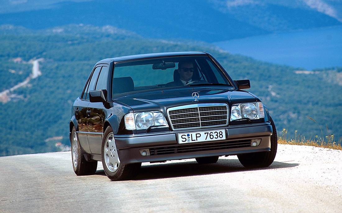 6uTSzIN5gpdQxQ5hNvG0Jw-4d462b4fba89f34d425dc8eb8ef04b36-mercedes-benz-w124-front-1100