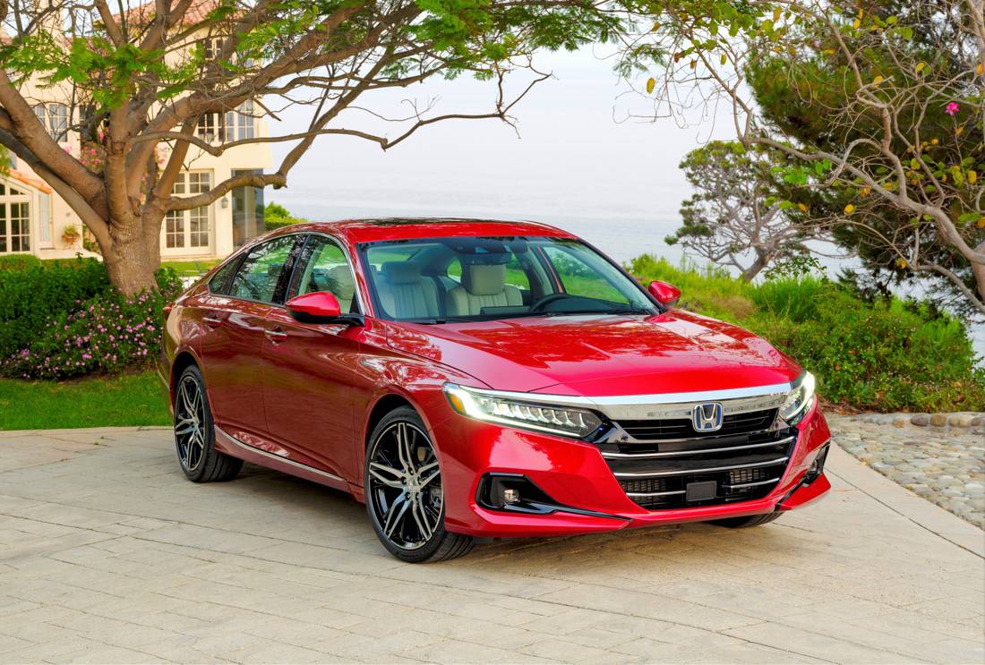 honda-accord-coupe-red-front