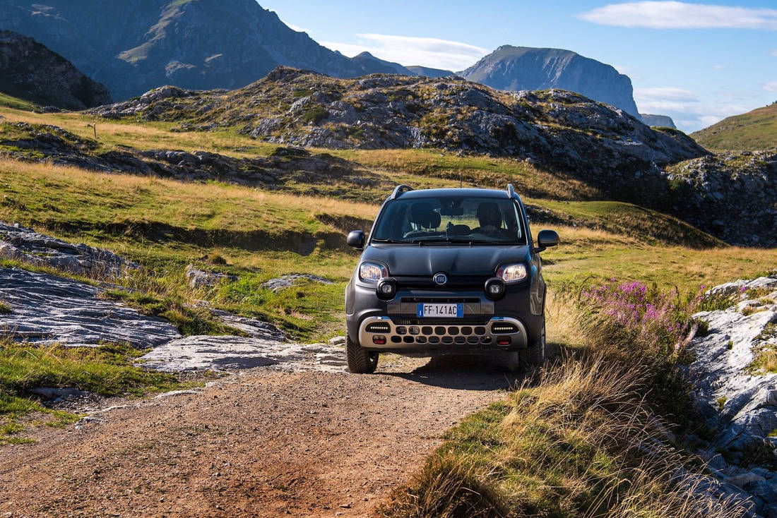 Fiat-Panda-Cross-Front