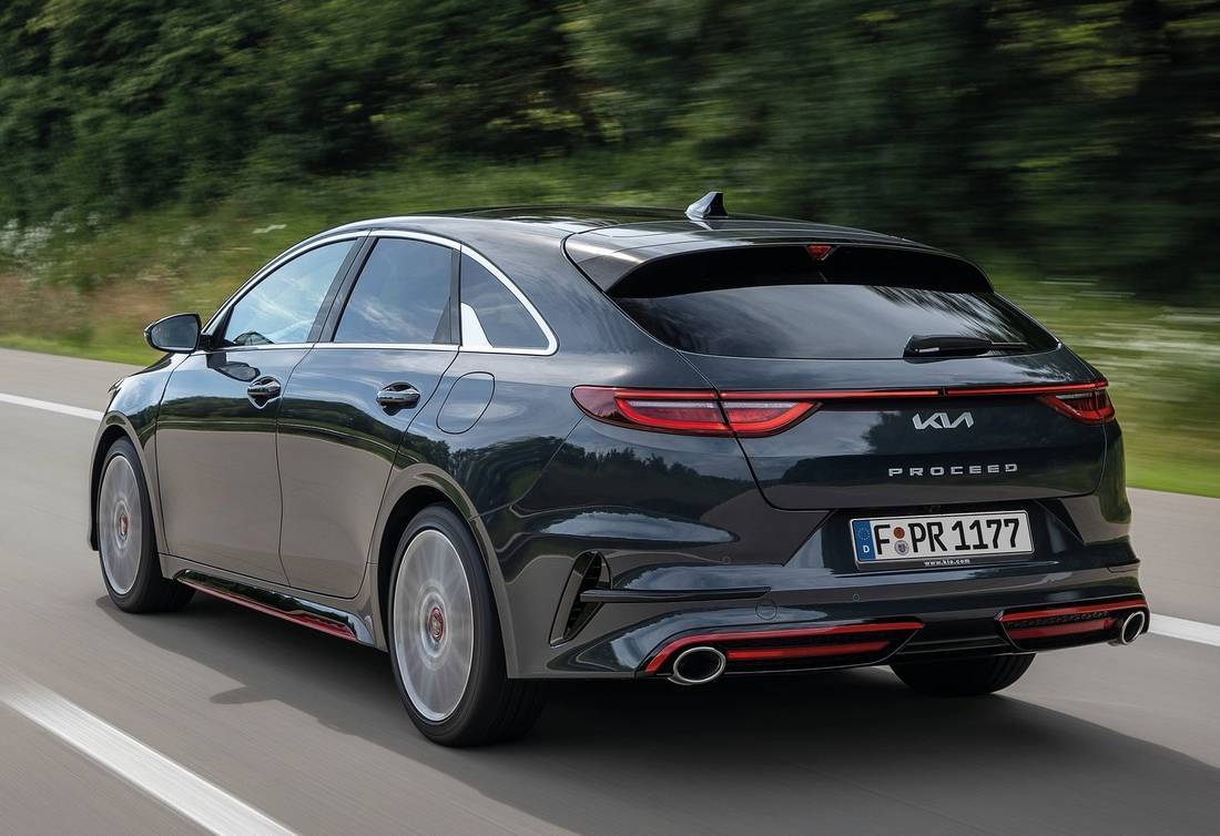 1EVLk4kE6kmfAOVkz7oKkq-f0f46ff7f8dcfb8f4170e55cc53314b4-kia-proceed-gt-back-1100