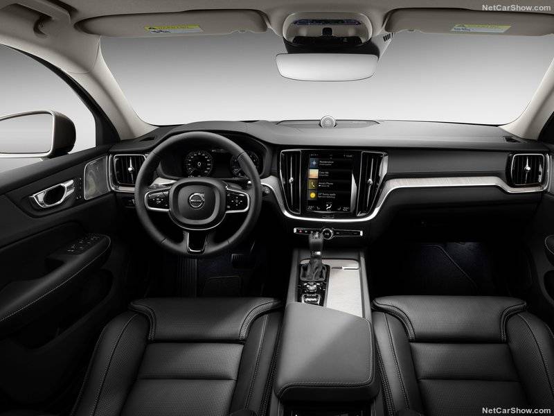 volvo-v60-crosscountry-interior