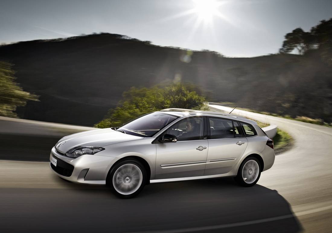 jQXRx6hvHXYA3HN7HTtts-eb9bb6f08f1659fc8c3c3fcfa33a6d11-renault-laguna-gt-side-1100