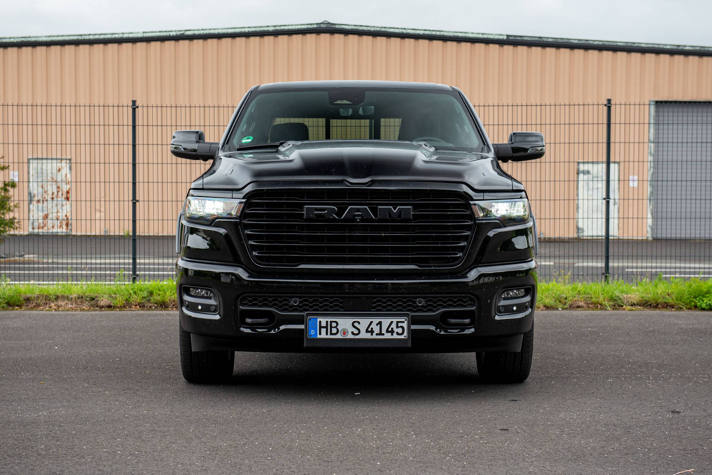 RAM 1500 2025 - Frontansicht