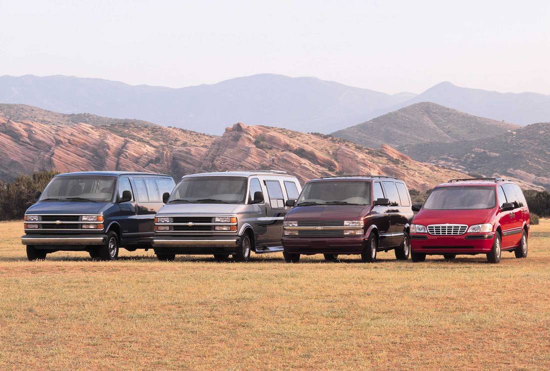 chevrolet-van-banner