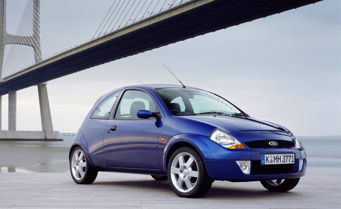 ford-streetka-side