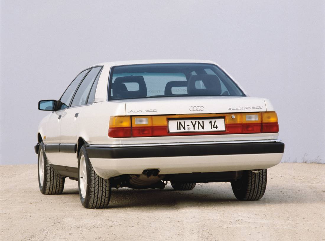 5jEqPravW3TgrqDA1ASCLB-2ac439fbaa9a6962a45eccd8d038f4c2-audi-200-quattro-back-1100