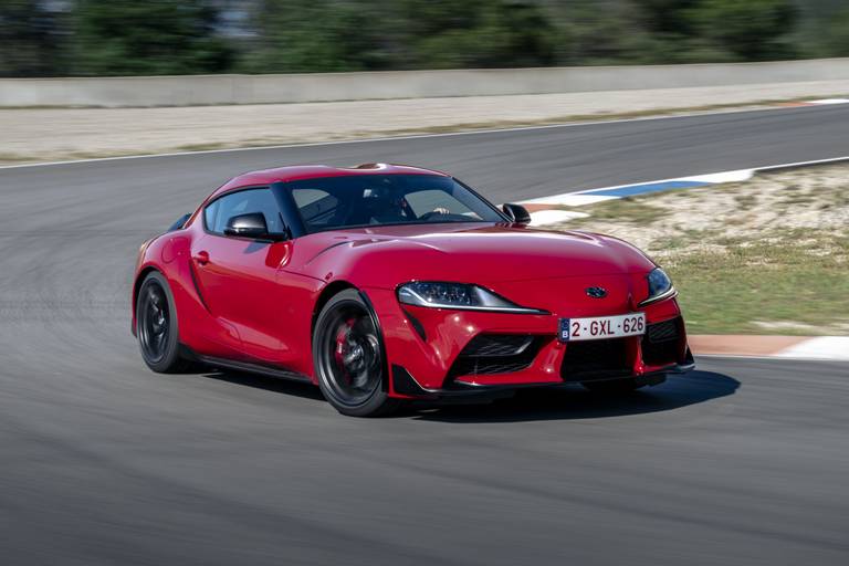 Toyota Supra A90 und Lightweight 6