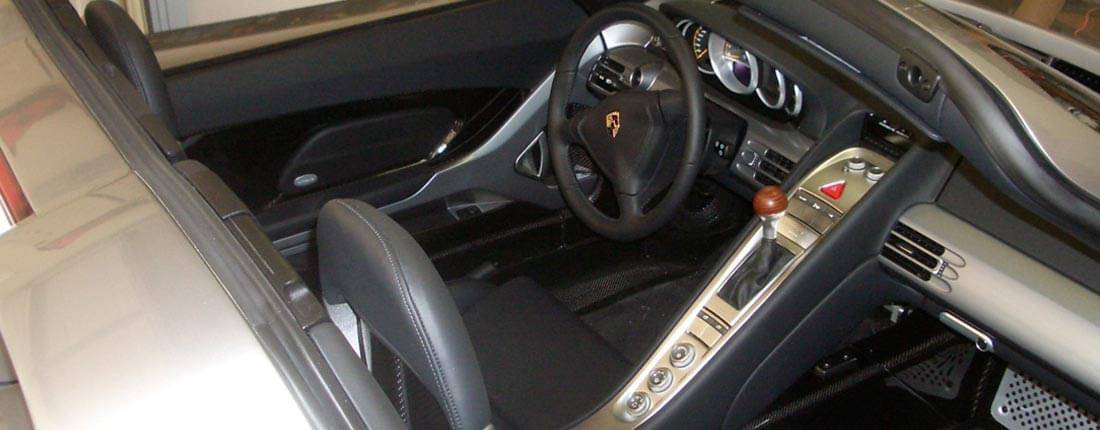 porsche-carrera-gt-interieur