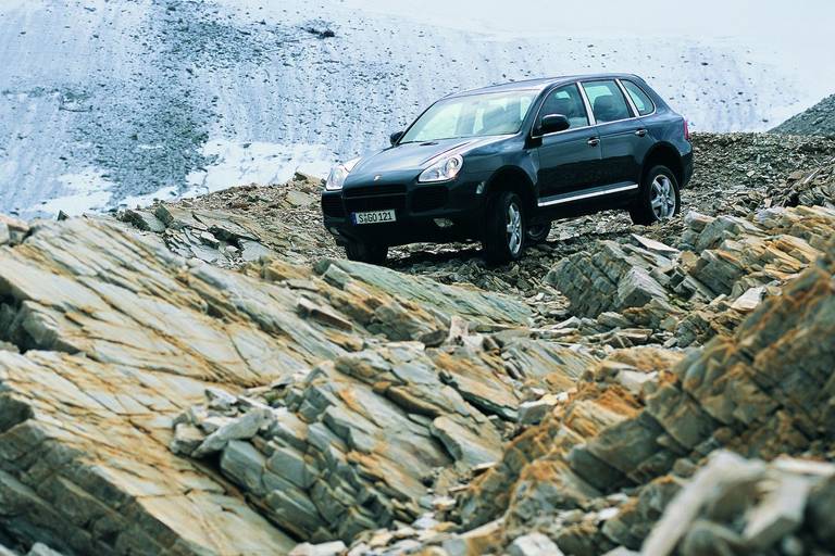 Porsche-Cayenne-Turbo-Offroad