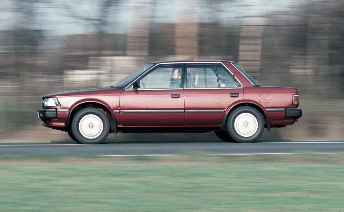 zrCIkZ1yAf6nBN9IyXwTV-80b38d4af08b0f9c1f24fa80c7fa6a49-nissan-bluebird-side-1100