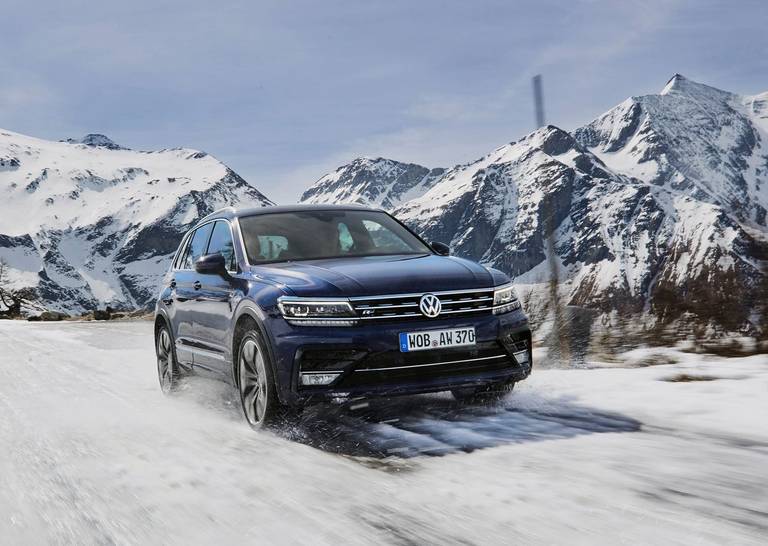 Volkswagen-Tiguan-2017-1280-17