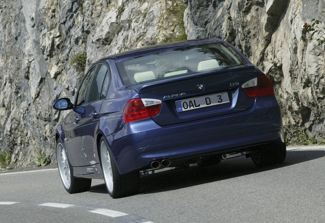 5KBmV5oP7DCQjflEgOIu9H-71a698382afa8134e4e3b04c2bca1ae9-alpina-d3-back-1100