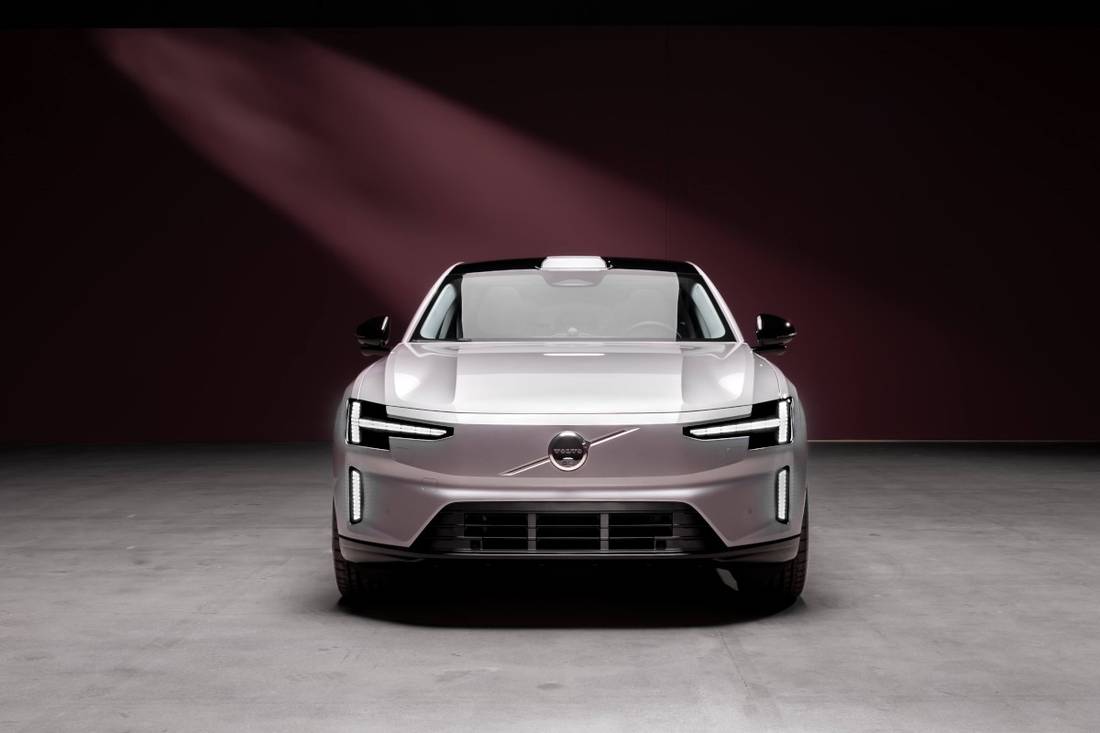 Volvo-ES90-Exterior (6)