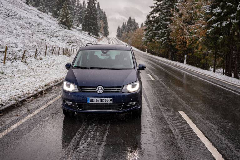 Volkswagen-Sharan-II-Highline-Snow