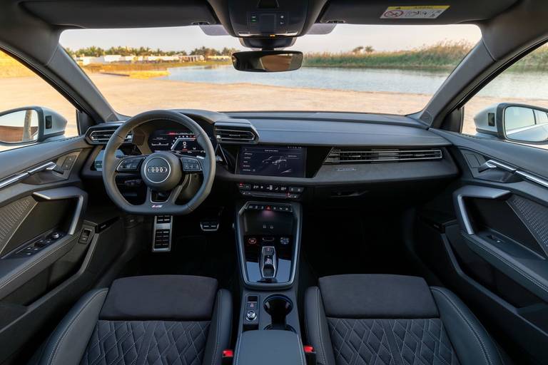 audi-s3-2024-cockpit