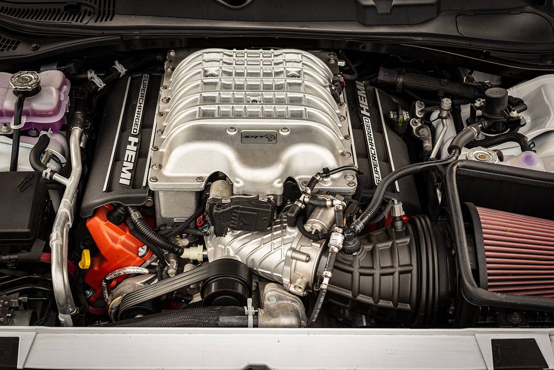 Dodge-SRT-Hellcat-Engine