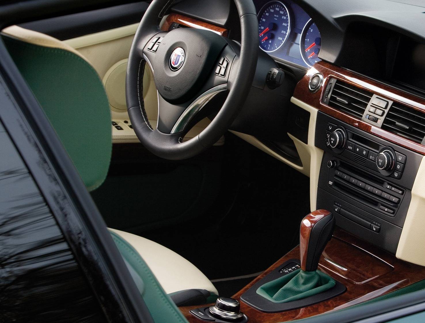 alpina-d3-interior