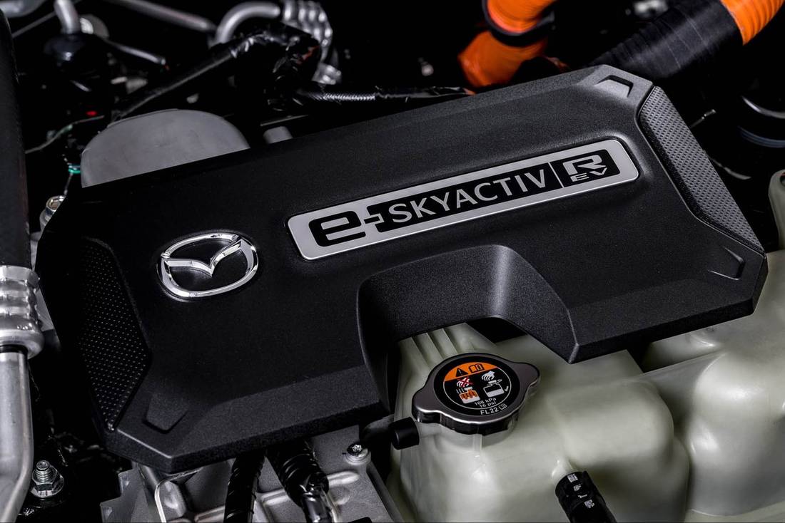 Mazda-MX-30-R-EV-Engine